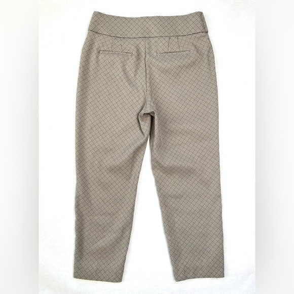 Apt. 9 Brynn Women’s Gray Pattern Cropped Pull On Stretch Pants Size 8 - Picture 3 of 13